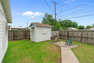 Welcome to this move-in ready gem, perfect for first-time - photo 27