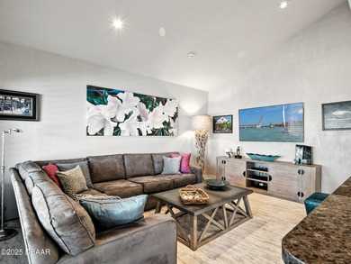 Landmark riverfront residence in the prestigious Venezia - photo 27
