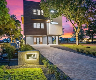 ** ONE OF ONE ** - an architectural dream where high-level - photo 28