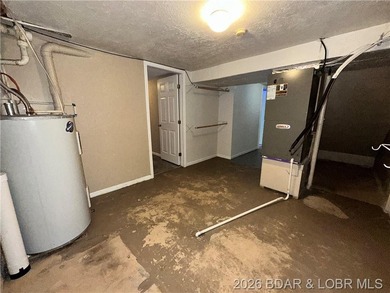 4-bed, 2-bath home in Warsaw featuring an open floor plan - photo 29