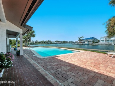Landmark riverfront residence in the prestigious Venezia - photo 31