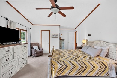 Welcome home to this beautifully maintained 3-bedroom, 2-bath - photo 31