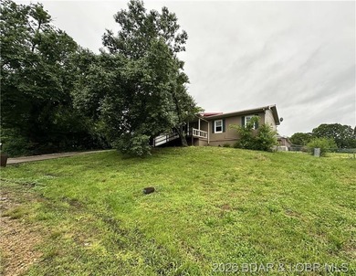 4-bed, 2-bath home in Warsaw featuring an open floor plan - photo 31