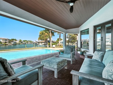Landmark riverfront residence in the prestigious Venezia - photo 32