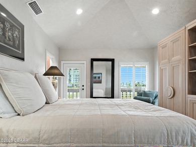 Landmark riverfront residence in the prestigious Venezia - photo 53