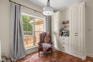 Welcome to 11 Donnington Court in Kingsmill Subdivision! This - photo 13