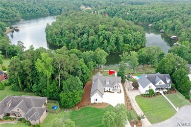 Prepare to fall in love with this stunning custom-built home on - photo 3