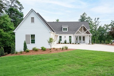 Prepare to fall in love with this stunning custom-built home on - photo 5