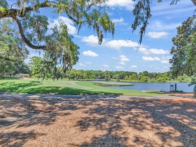 Tucked inside Heritage Plantation, this three-bedroom, two-bath - photo 36