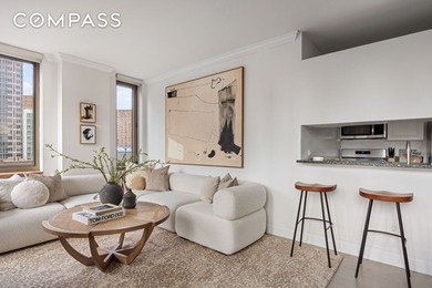 Bright and spacious, this two-bedroom, two-bathroom corner - photo 4