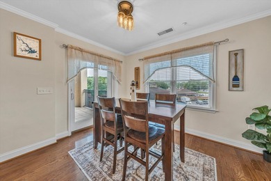 Beautiful 4th floor, end W/F condo features 4 BR, 3 full BA. End - photo 15