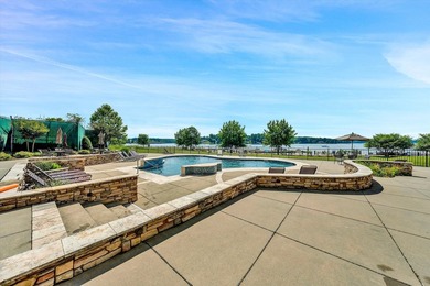 Beautiful 4th floor, end W/F condo features 4 BR, 3 full BA. End - photo 39