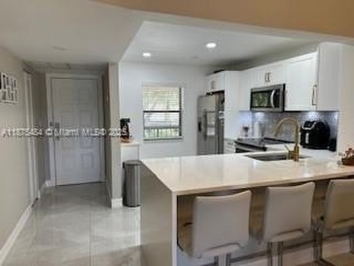 Lake Condo For Sale in Boca Raton, Florida