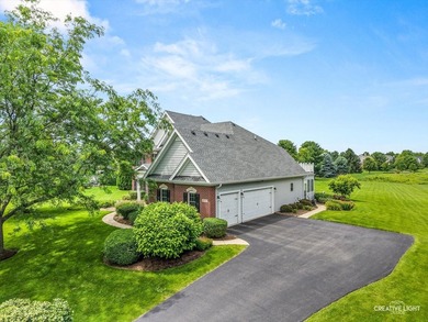 Absolutely beautiful brick front home located in one of Elgin's - photo 2