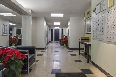 Your home awaits you at Fordham Hill Oval! This renovated, well - photo 16