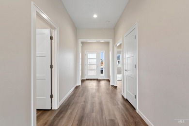 SELLER OFFERING $5,000 IN SELLER CONCESSIONS! The Mirage by - photo 5