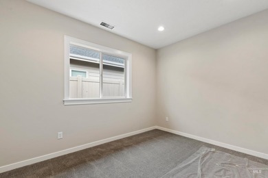 SELLER OFFERING $5,000 IN SELLER CONCESSIONS! The Mirage by - photo 9