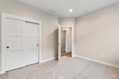 SELLER OFFERING $5,000 IN SELLER CONCESSIONS! The Mirage by - photo 10