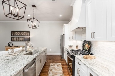 MOVE-IN READY! Experience the epitome of luxurious, age-targeted - photo 3
