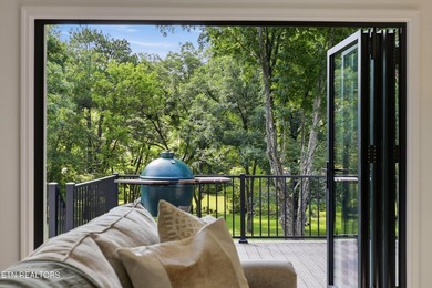 Prestigious Riverbend Estate located on almost an acre level lot - photo 12