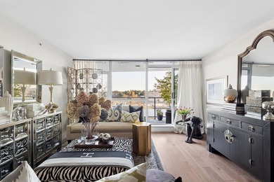 Legacy Tower II by Embassy (Bosa) in Brentwood offers a refined - photo 15