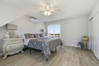 From the moment you arrive, the home's timeless Colonial design - photo 27