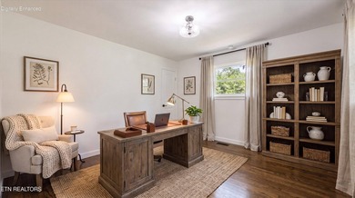 Prestigious Riverbend Estate located on almost an acre level lot - photo 30