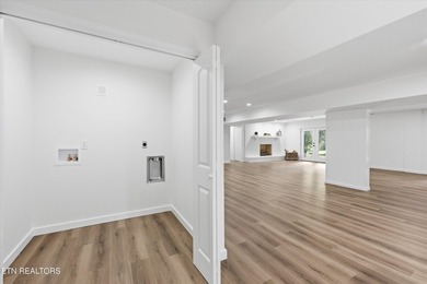 Prestigious Riverbend Estate located on almost an acre level lot - photo 43