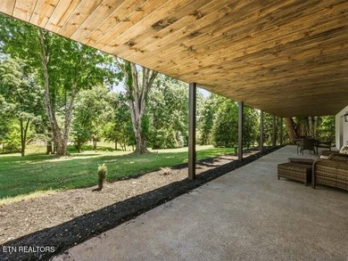 Prestigious Riverbend Estate located on almost an acre level lot - photo 46
