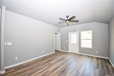 Move in ready!! Welcome to this new construction home offering - photo 6