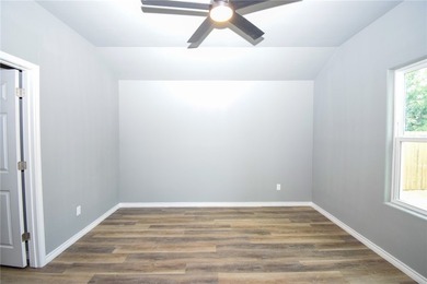 Move in ready!! Welcome to this new construction home offering - photo 10