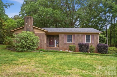 (private lake, pond, coastal) Home For Sale in Monroe North Carolina