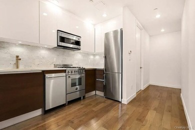 An amazing opportunity to live in a new condo building across - photo 3