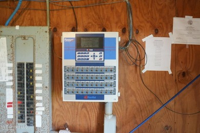 This 6-house poultry broiler farm, situated just north of - photo 11