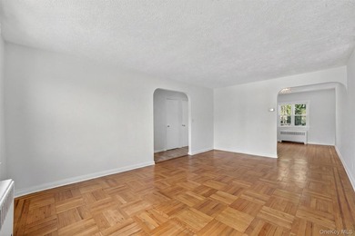 Refreshed and charming 3-bedroom tri-level brick home features a - photo 11