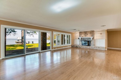 **UPDATED PRICE** This 4bed/4bath custom-built, one-owner - photo 11