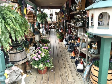 LOCATION! LOCATION! LOCATION! RARE Commercial Property and - photo 17