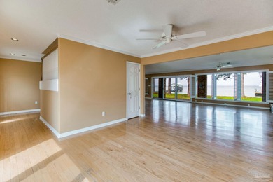**UPDATED PRICE** This 4bed/4bath custom-built, one-owner - photo 18