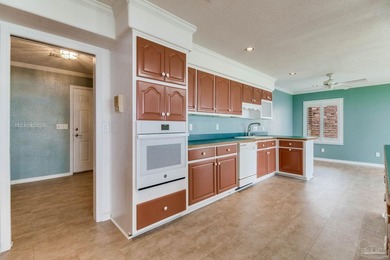 **UPDATED PRICE** This 4bed/4bath custom-built, one-owner - photo 25
