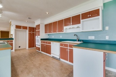 **UPDATED PRICE** This 4bed/4bath custom-built, one-owner - photo 26
