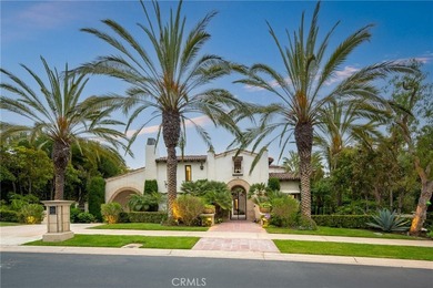 Nestled serenely on the front row, this extraordinary estate - photo 2