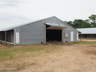 This 6-house poultry broiler farm, situated just north of - photo 37