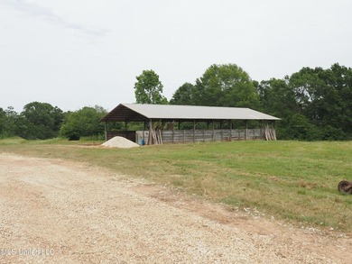 This 6-house poultry broiler farm, situated just north of - photo 38