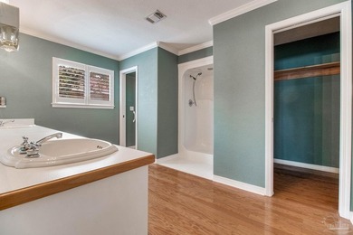 **UPDATED PRICE** This 4bed/4bath custom-built, one-owner - photo 40
