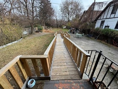 Classic Detroit brick bungalow offering exceptional potential - photo 47