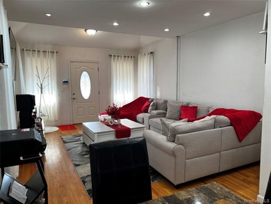 Welcome to this beautifully maintained and move-in ready - photo 7