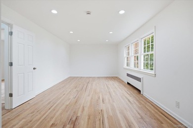 Discover this beautifully updated 2 bedroom, 1 full bath home - photo 14