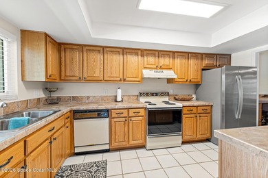 Welcome to Costa del Sol, a sought after riverfront community - photo 3