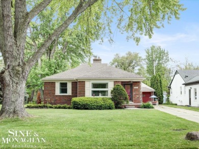 Lake Home Sale Pending in Saint Clair Shores, Michigan