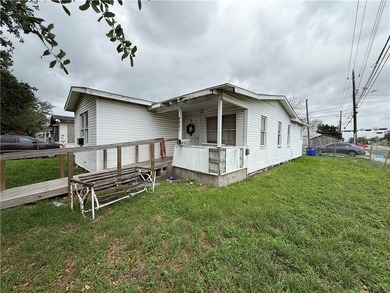 Investor special with motivated sellers!! Don't miss this this 3 - photo 1